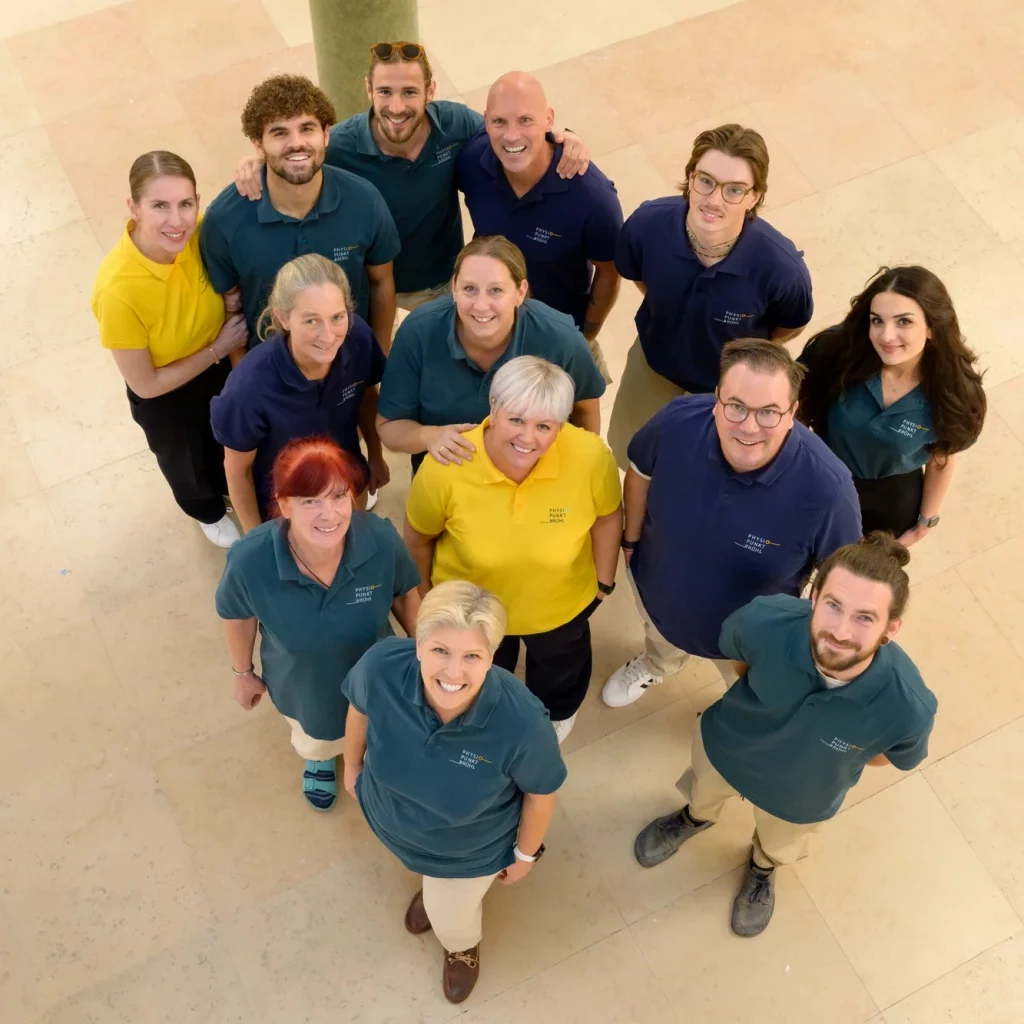 Das Team von Physiopunkt Brühl steht gemeinsam für moderne Physiotherapie, Kompetenz und Menschlichkeit